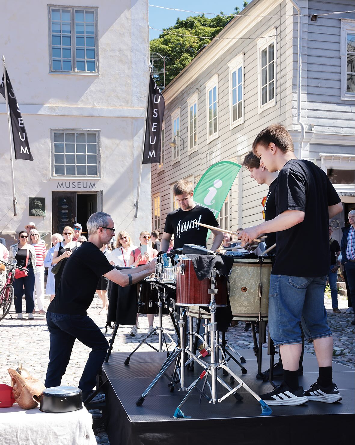 Esiintymislava Suvisoitto-festivaalilla Porvoossa